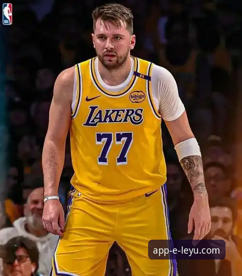 乐鱼体育平台最新动态：东契奇43分引领湖人客场取胜，移动端观赛体验再升级